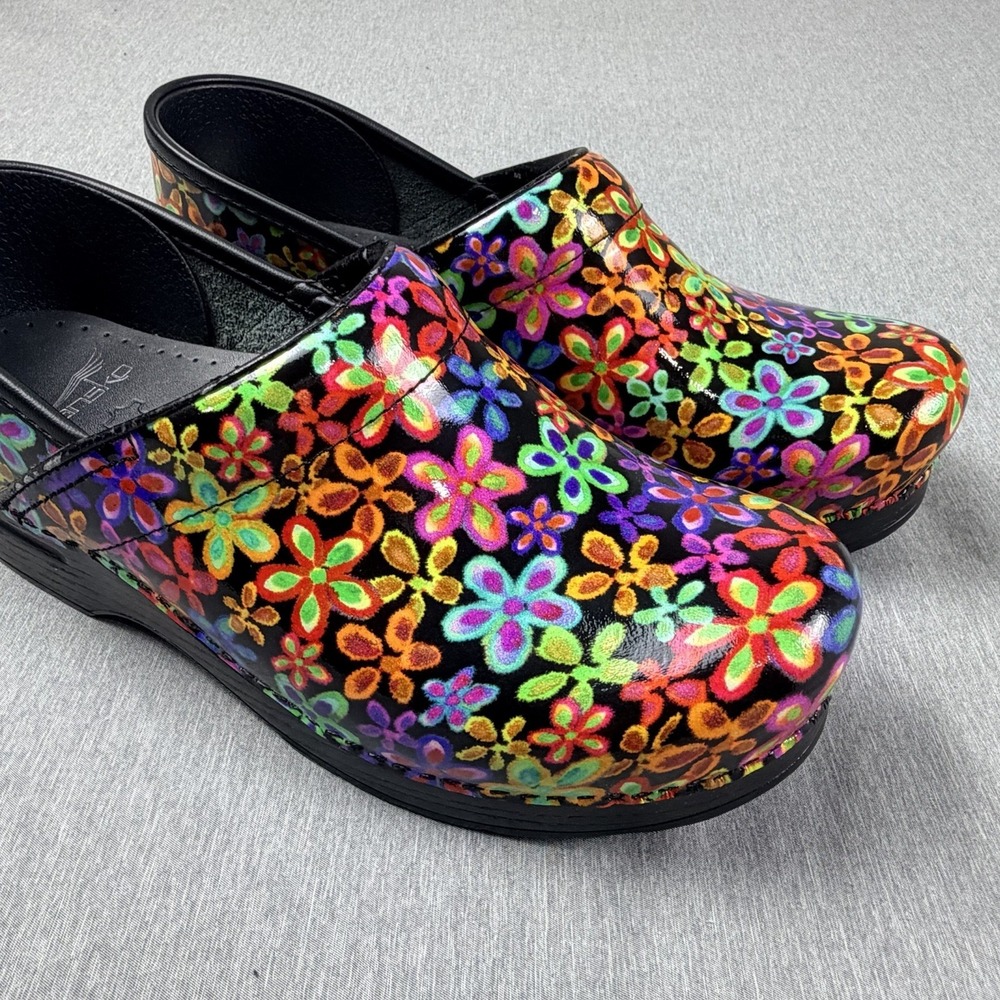 Dansko Professional Shoes Womens Size 39 Floral Patent Leather Clogs Comfort - Picture 2 of 15